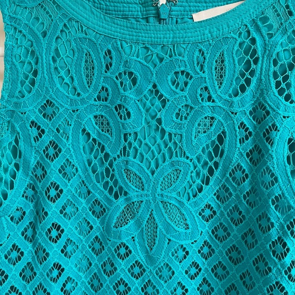 Beautiful green/teal lace dress perfect for summer or for a date night! - Picture 2 of 6